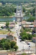 Le pont reliant Le Teil en Ardèche et Montélimar dans la Drôme